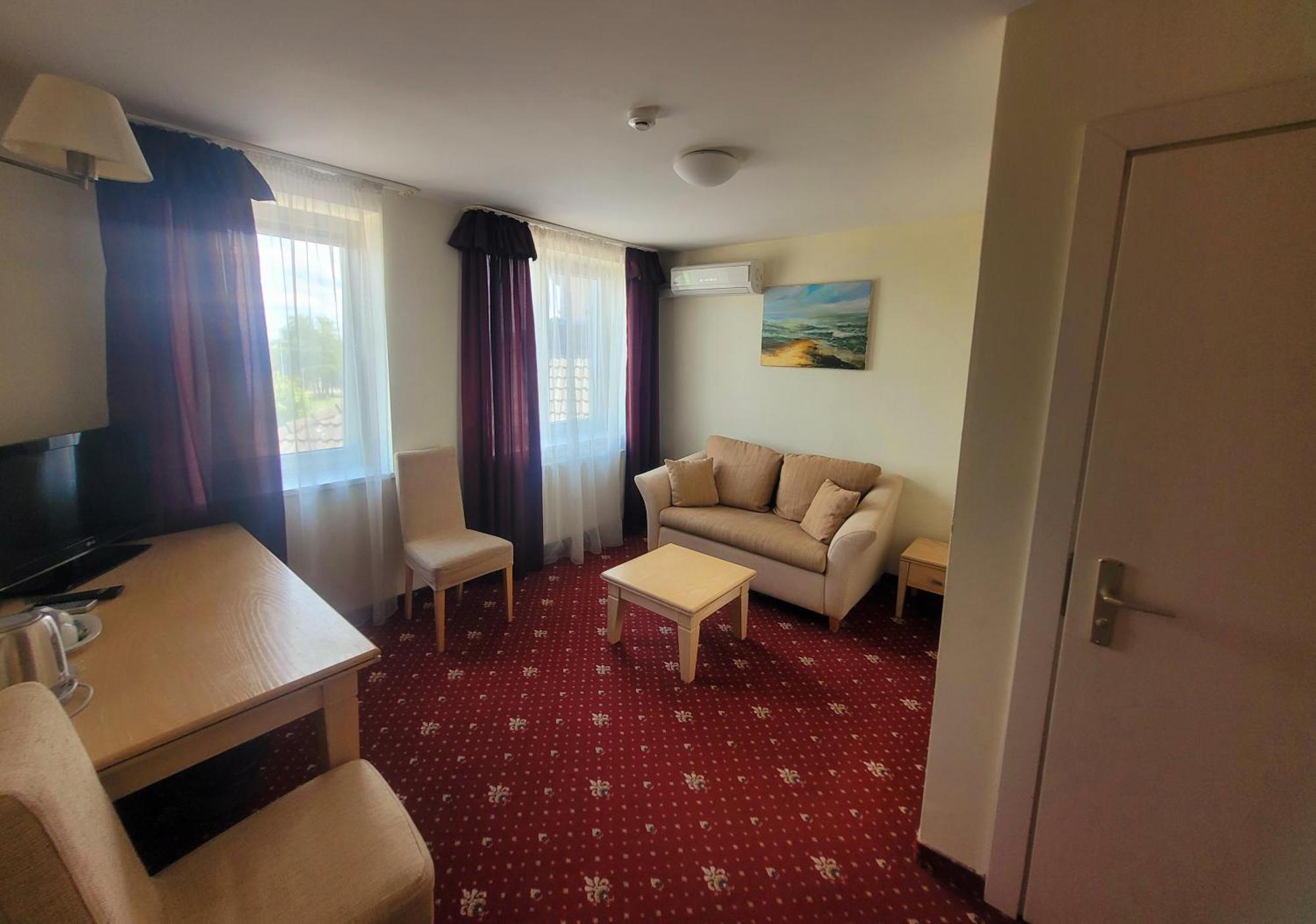 Hotel Pajurio Vieskelis ไคลเพดา ภายนอก รูปภาพ