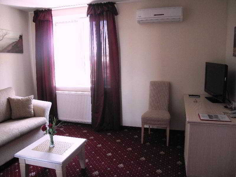Hotel Pajurio Vieskelis ไคลเพดา ภายนอก รูปภาพ